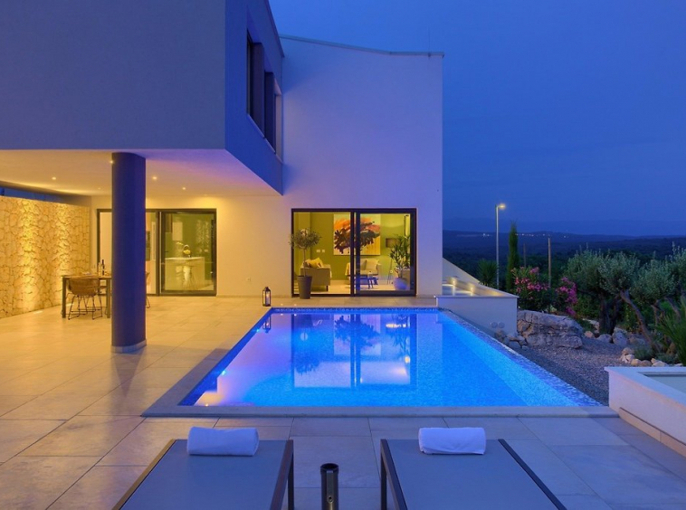 Exclusive villa with pool and wellness Krk for sale