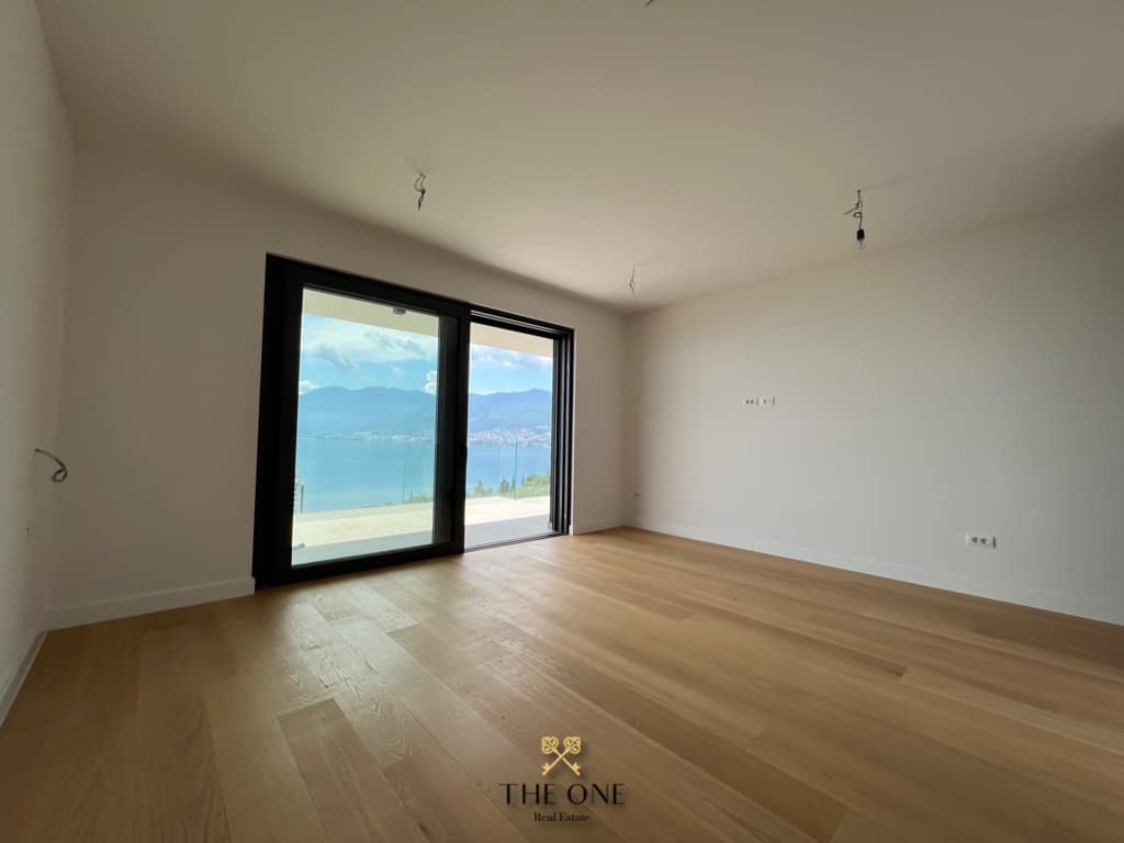 Luxury penthouse with sea view Rijeka Opatija Costabella for sale