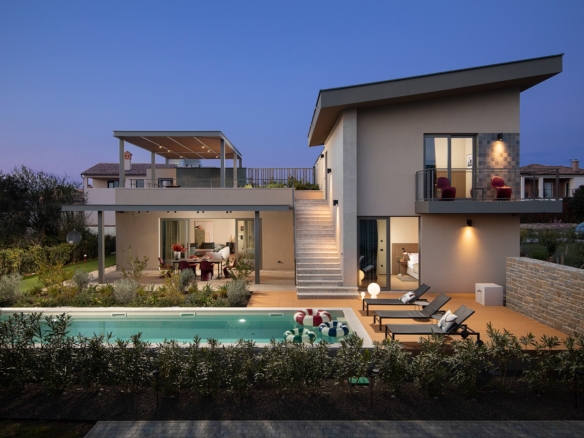 Luxuriöse Villa mit Pool und Meerblick, Vodnjan