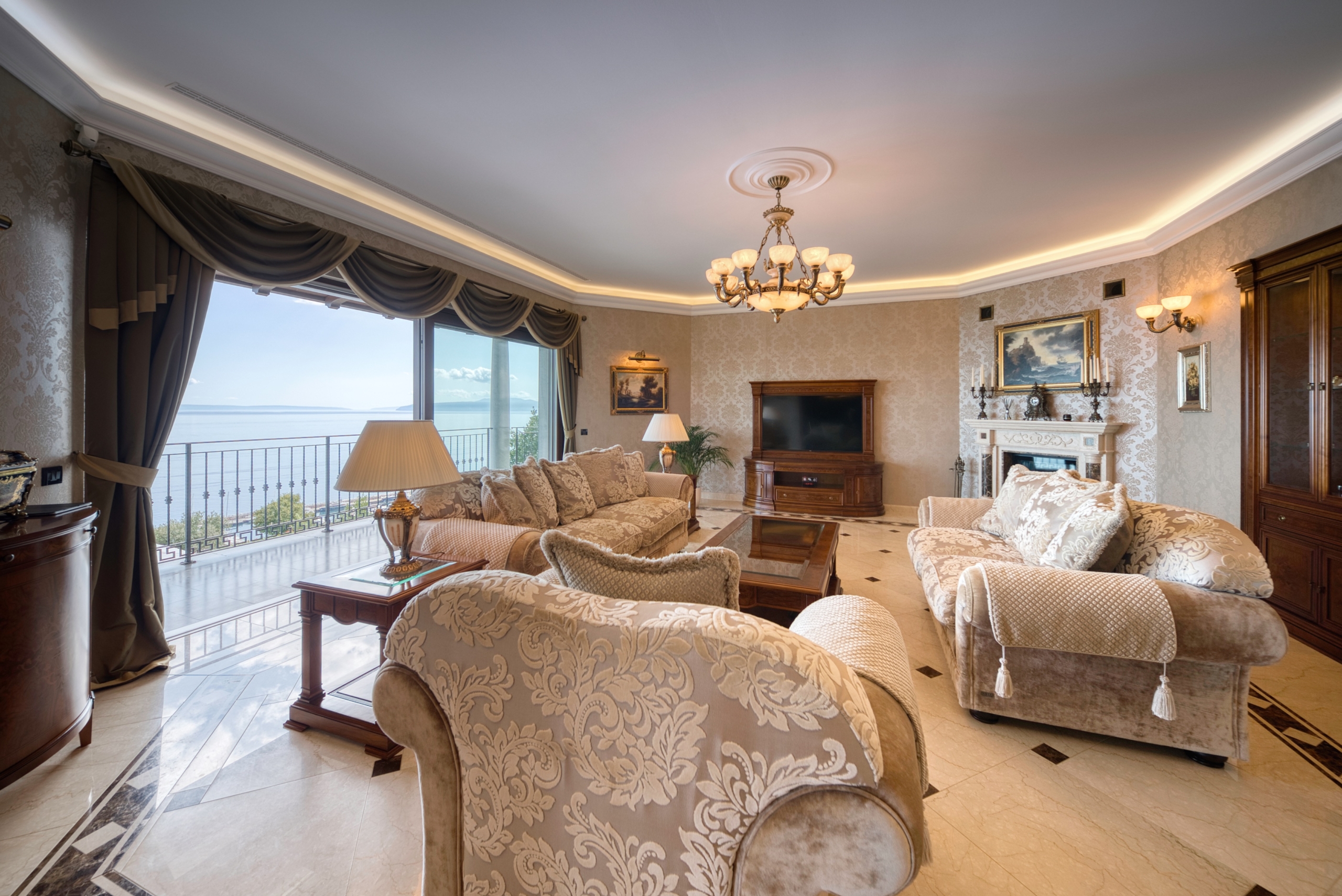 Luxury villa with pool and sea view Opatija